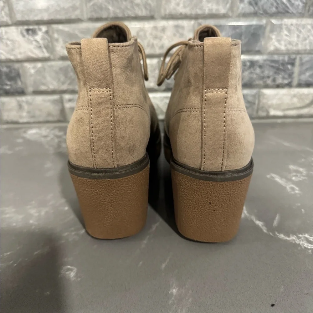 Dr. Scholl's Aurora Beige Wedge‎ Ankle Booties